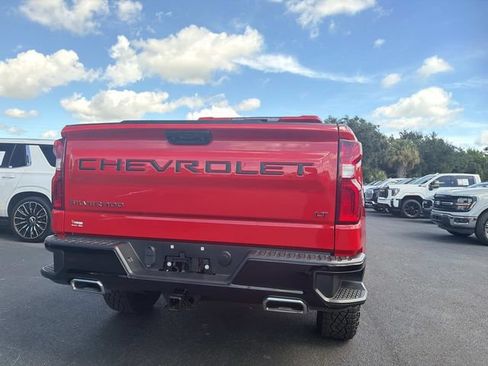 Used 2024 Chevrolet Silverado 1500 LT Trail Boss w/ Convenience Package II AWD/4WD image 4