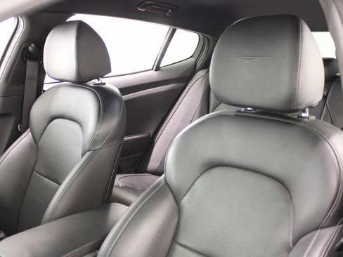 Used 2019 Kia Stinger GT image 32