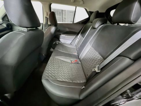 Used 2022 Nissan Kicks S FWD image 28