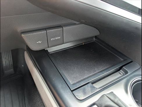 Used 2020 Toyota Camry LE FWD image 19