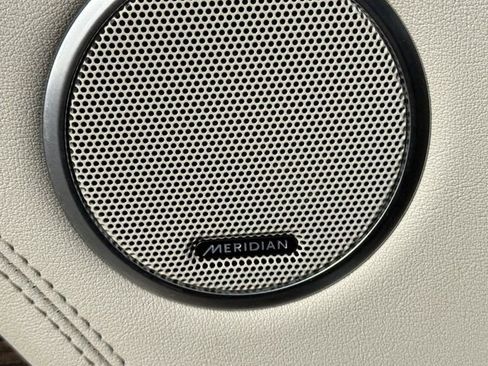 Used 2019 Land Rover Range Rover Long Wheelbase Supercharged image 23