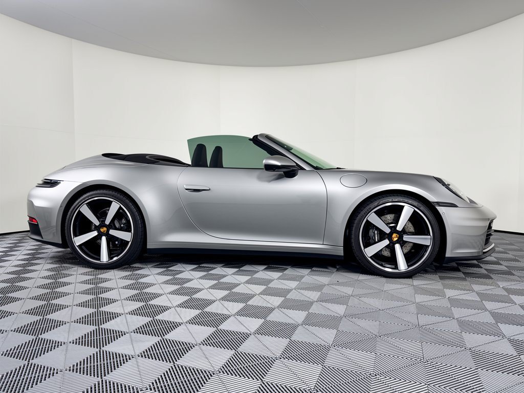 Certified 2025 Porsche 911 Carrera RWD image 8