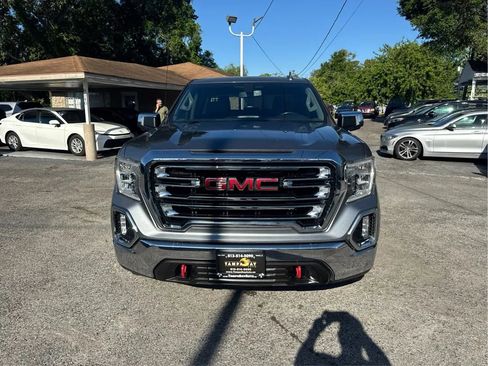 Used 2020 GMC Sierra 1500 SLT RWD image 2