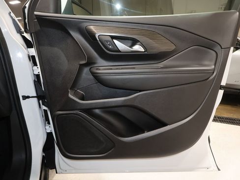 Certified 2024 GMC Terrain SLE image 18