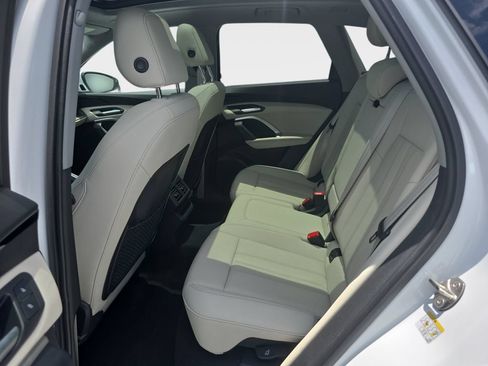 Certified 2025 Audi Q5 Premium w/ Convenience Package AWD/4WD image 24