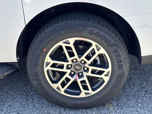 New 2026 Ford Expedition Max Active image 20