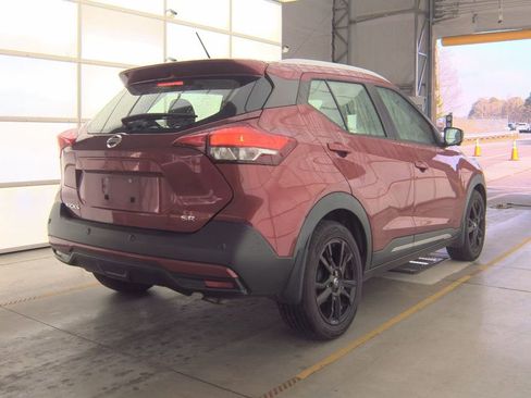 Used 2020 Nissan Kicks SR image 8