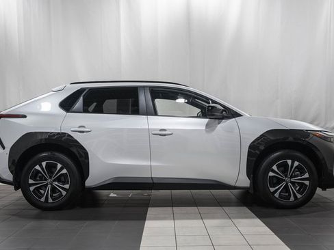 Used 2024 Toyota bZ4X XLE image 3