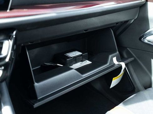 New 2026 Chevrolet Traverse RS image 19