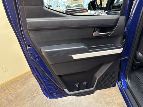 Used 2024 Toyota Tacoma TRD Off-Road image 21