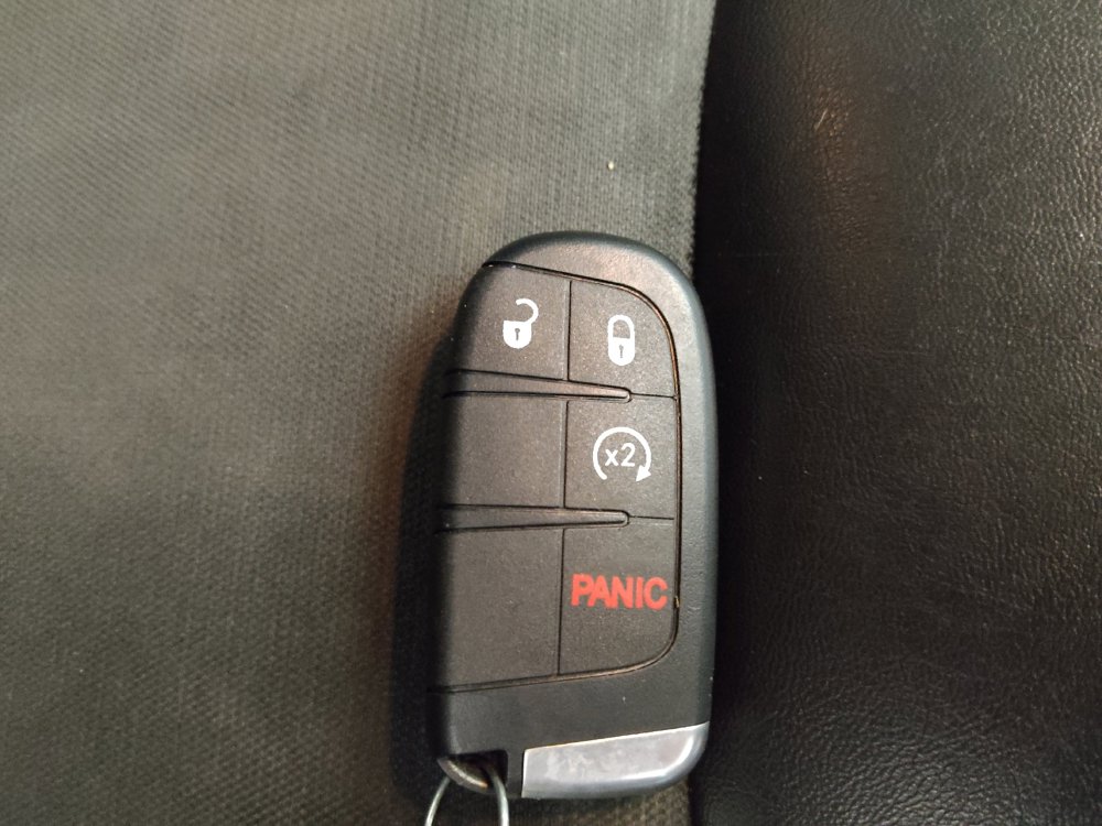 Used 2019 Jeep Cherokee Latitude Plus FWD image 32
