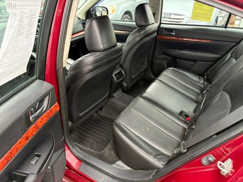 Used 2011 Subaru Legacy 2.5i Limited image 6