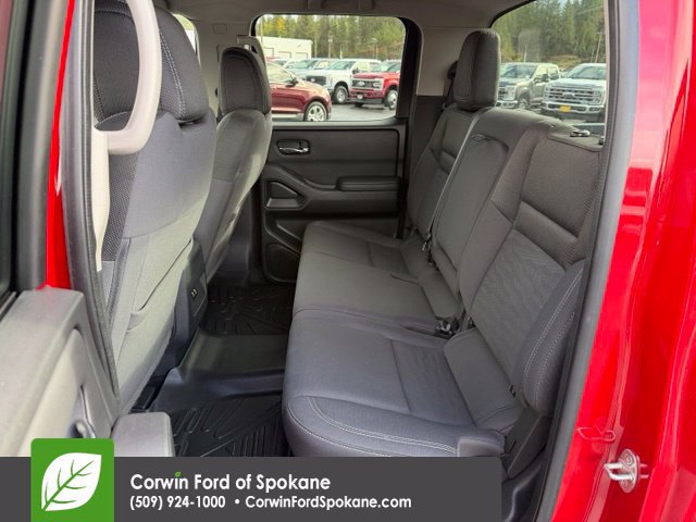 Used 2022 Nissan Frontier SV w/ Technology Package AWD/4WD image 11
