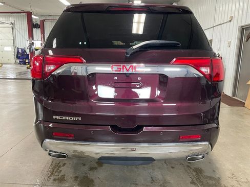 Used 2017 GMC Acadia Denali w/ Technology Package image 8