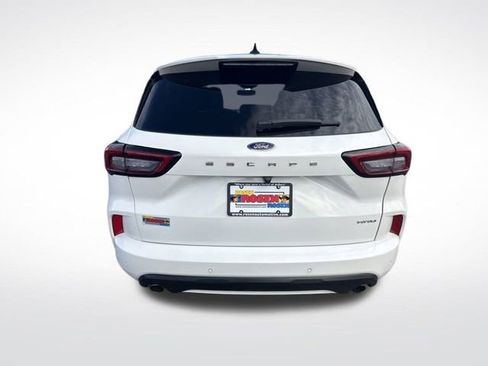 Used 2023 Ford Escape ST-Line Elite w/ Premium Technology Package image 4