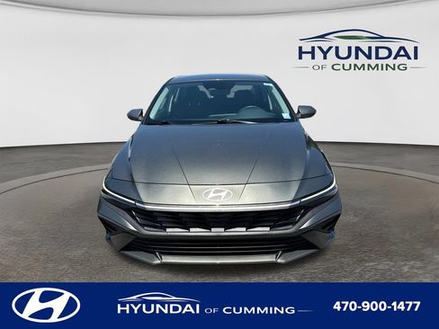 Certified 2025 Hyundai Elantra Hybrid FWD image 2