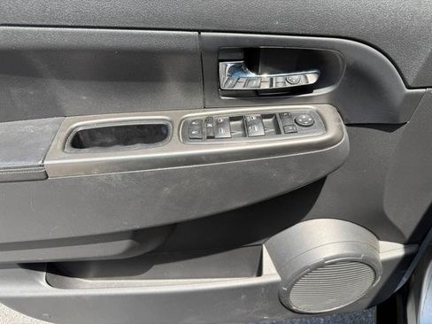 Used 2012 Jeep Liberty Limited Jet AWD/4WD image 12