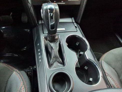 Used 2018 Ford Explorer XLT w/ Equipment Group 202A FWD image 12