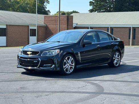 Used 2017 Chevrolet SS image 1