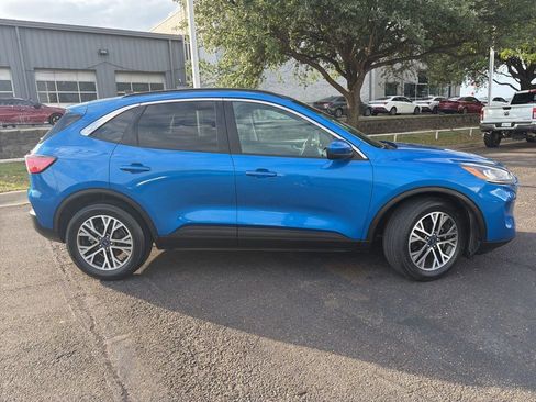 Used 2021 Ford Escape SEL image 2