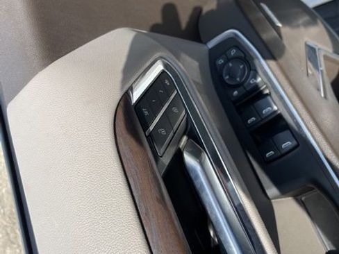 Used 2023 GMC Sierra 1500 SLT w/ SLT Premium Plus Package AWD/4WD image 24