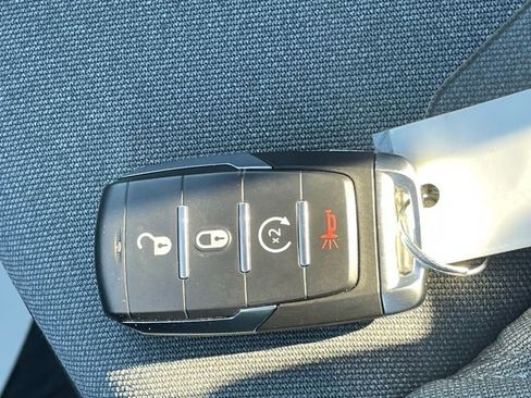 Used 2022 RAM 1500 Big Horn image 32