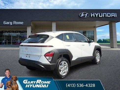 Used 2025 Hyundai Kona SE AWD/4WD image 8