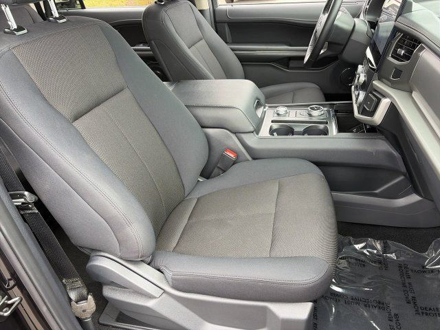 Used 2024 Ford Expedition Max XL AWD/4WD image 10