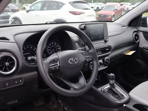 Used 2023 Hyundai Kona SEL w/ Cargo Package AWD/4WD image 11