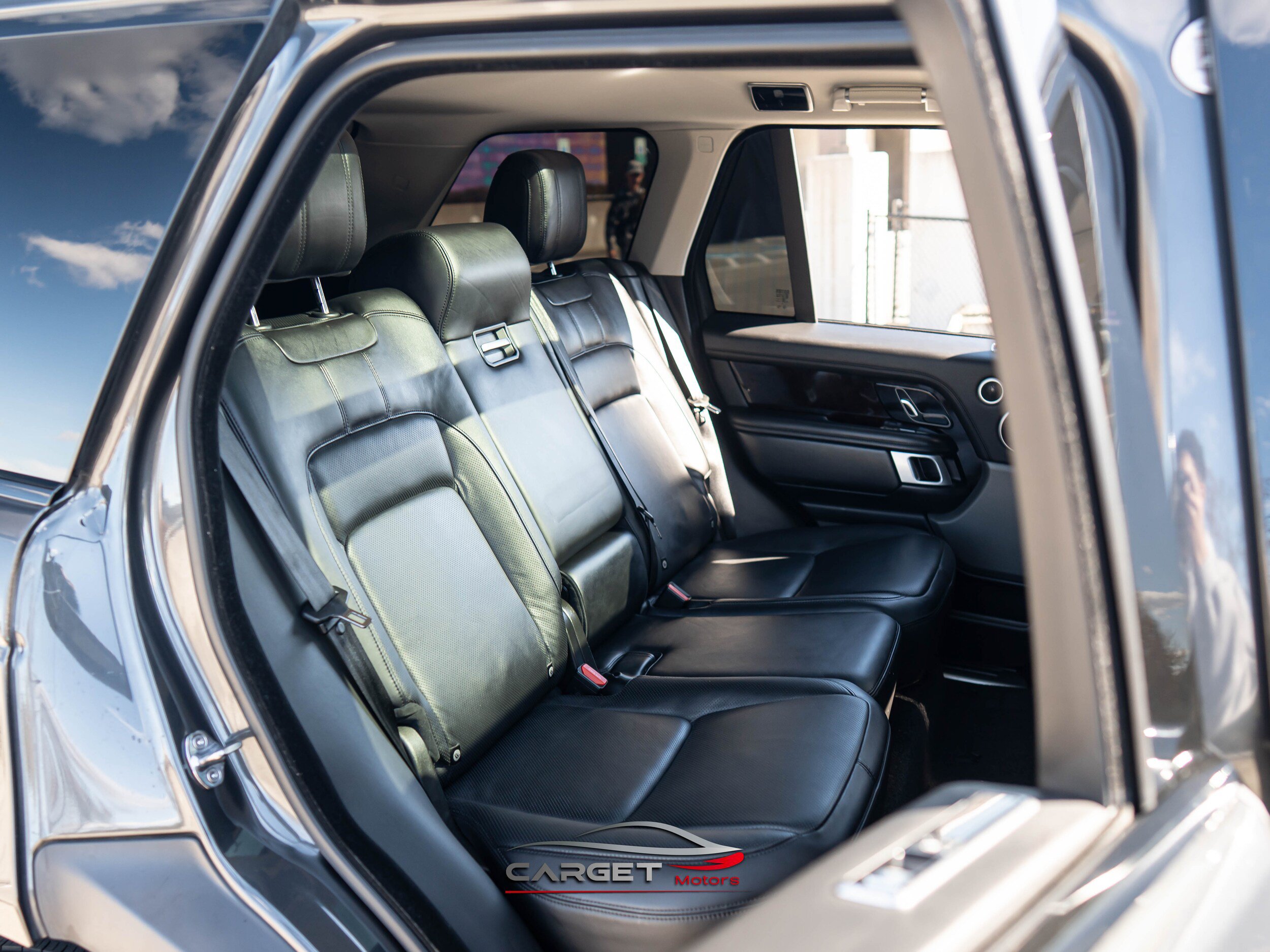 Used 2020 Land Rover Range Rover HSE AWD/4WD image 14