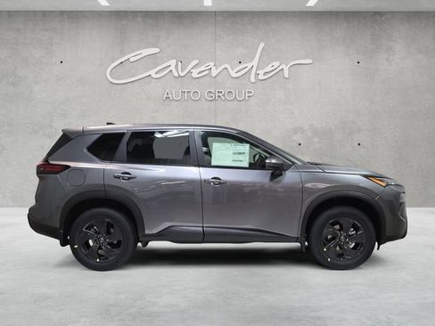 New 2026 Nissan Rogue SV AWD/4WD image 17
