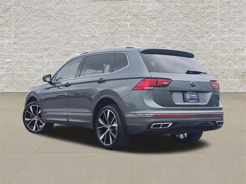 Certified 2024 Volkswagen Tiguan SEL R-Line AWD/4WD image 5