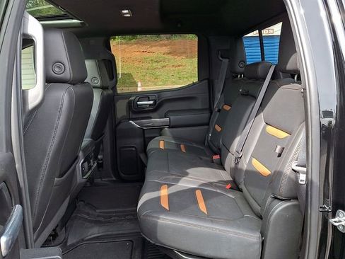Used 2021 GMC Sierra 1500 AT4 w/ AT4 Premium Package AWD/4WD image 8