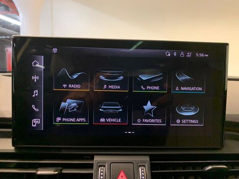 Used 2023 Audi Q5 2.0T Premium w/ Convenience Package image 26