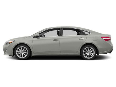 Used 2015 Toyota Avalon Limited FWD image 3