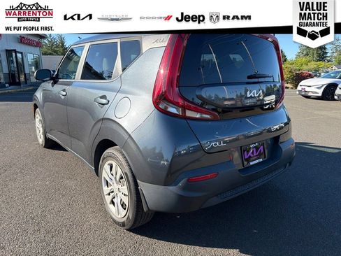Used 2022 Kia Soul LX FWD image 9