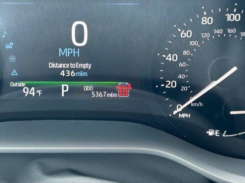 Certified 2026 Toyota Sienna XLE FWD image 37