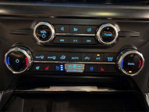 Used 2022 Ford F150 Platinum w/ Max Trailer Tow Package AWD/4WD image 35
