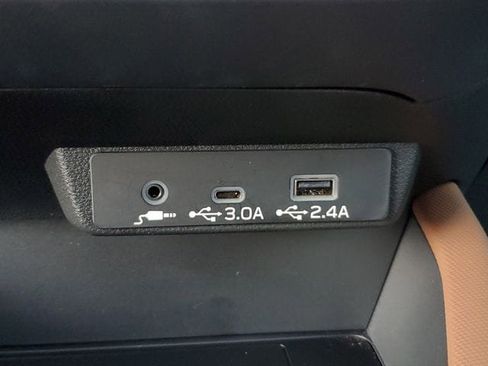 Certified 2025 Subaru Forester Touring image 33