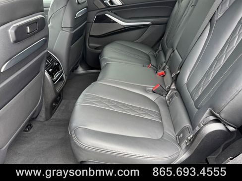 Used 2026 BMW X7 M60i AWD/4WD image 18