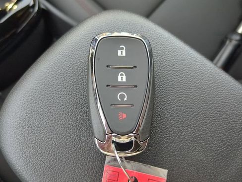 New 2025 Chevrolet Trax RS w/ Driver Confidence Package image 28