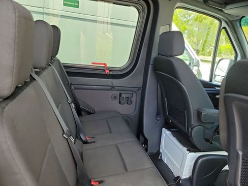 Used 2025 Mercedes-Benz Sprinter 2500 image 10