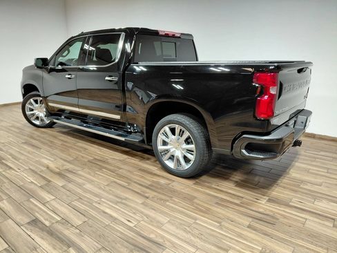 Used 2023 Chevrolet Silverado 1500 High Country w/ High Country Premium Package AWD/4WD image 26