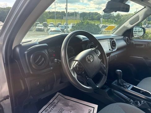 Used 2020 Toyota Tacoma SR RWD image 14