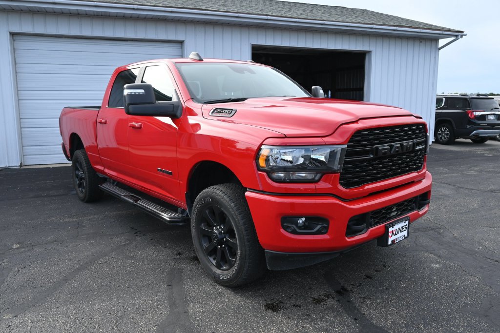 Used 2024 RAM 2500 Big Horn w/ Night Edition AWD/4WD image 7