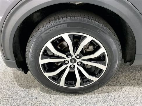 Used 2022 Ford Explorer ST-Line w/ Class IV Trailer Tow Package AWD/4WD image 42