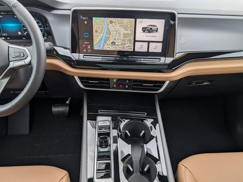 New 2026 Volkswagen Atlas Cross Sport SEL image 11