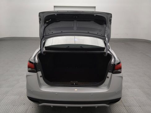 Used 2025 Nissan Versa SV FWD image 29