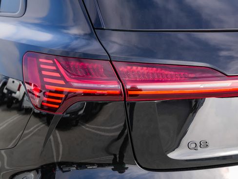Used 2024 Audi Q8 e-tron Premium AWD/4WD image 10