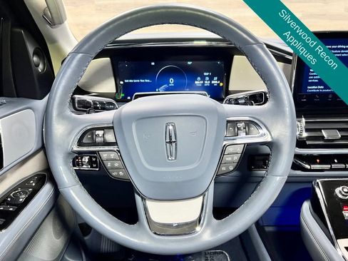 Used 2024 Lincoln Navigator Black Label AWD/4WD image 23
